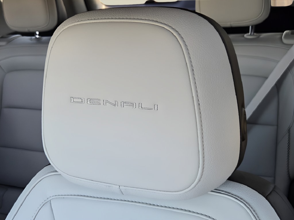 2027 GMC Terrain Denali - Photo 18