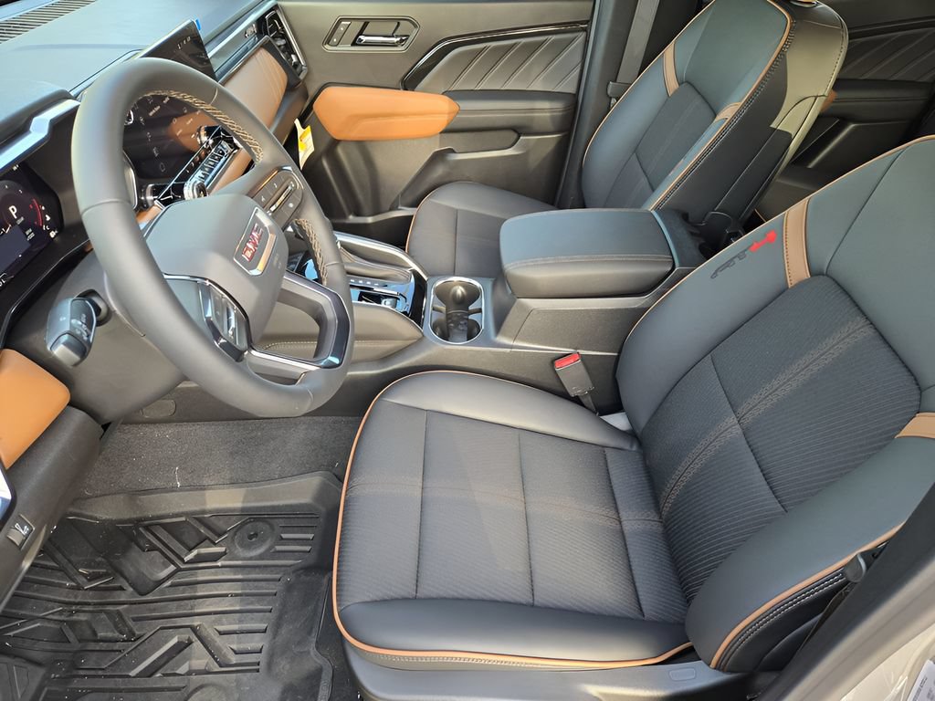 2026 GMC Canyon AT4 - Photo 10