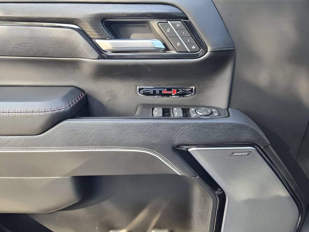 2026 GMC Sierra 1500 AT4X - Photo 16