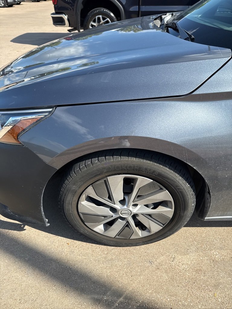 2019 Nissan Altima 2.5 S photo 2