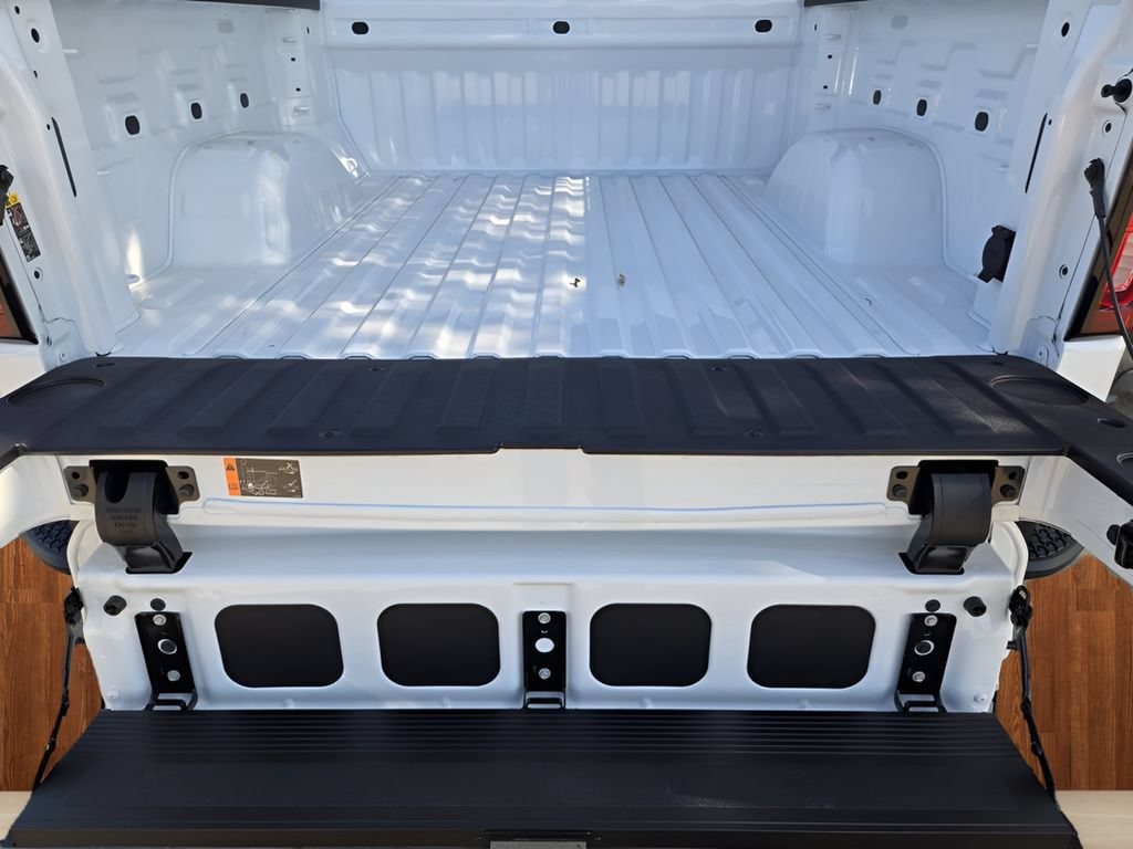 2026 GMC Sierra 1500 SLT - Photo 22