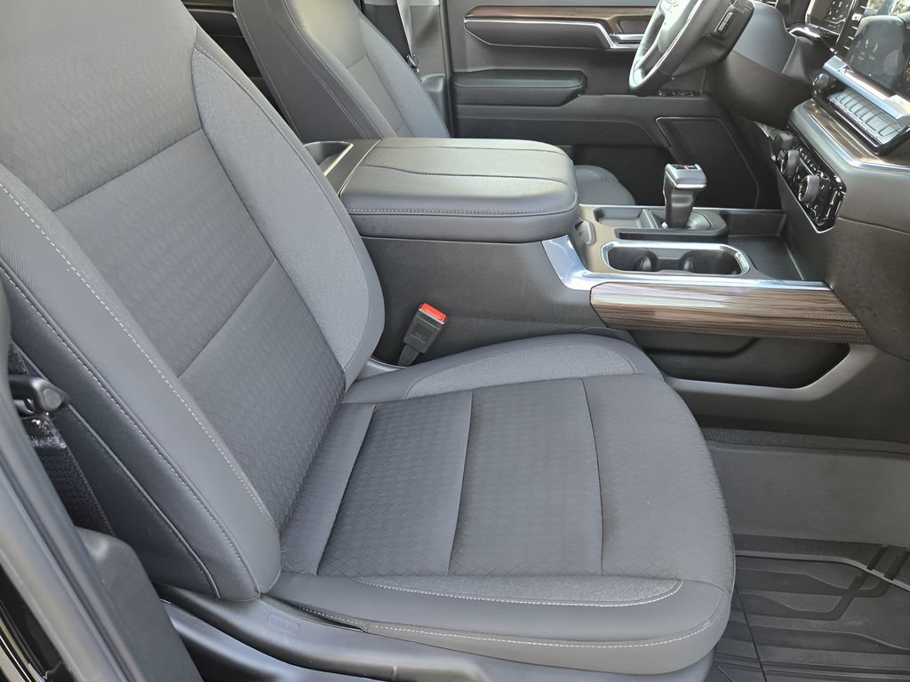 2024 Chevrolet Silverado 1500 LT - Photo 12