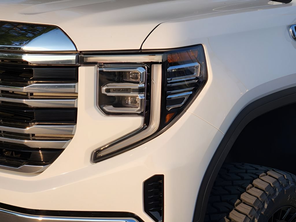 2026 GMC Sierra 1500 SLT - Photo 6