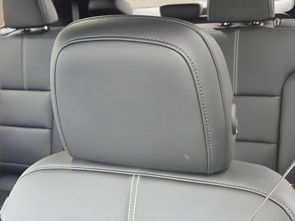 2026 GMC Acadia Elevation - Photo 17