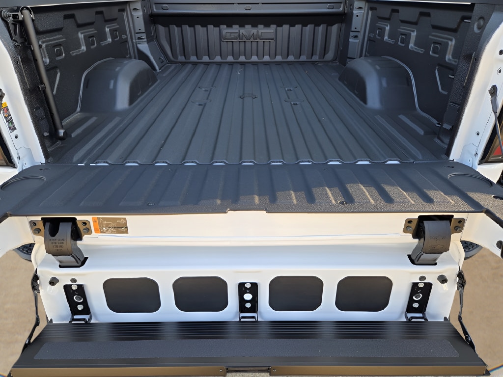 2026 GMC Sierra 2500HD AT4 - Photo 23
