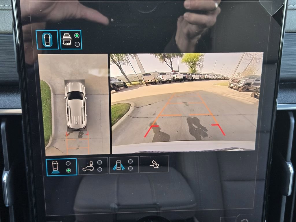 2026 GMC Acadia Elevation - Photo 12
