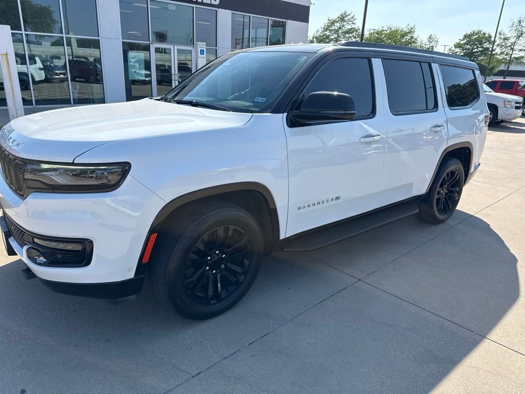 2023 Jeep Wagoneer Series I 4WD's photo