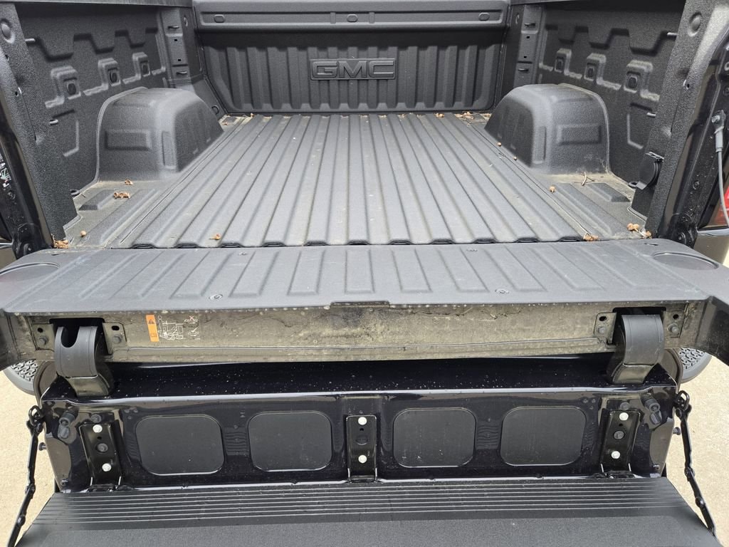 2026 GMC Sierra 1500 SLT - Photo 21