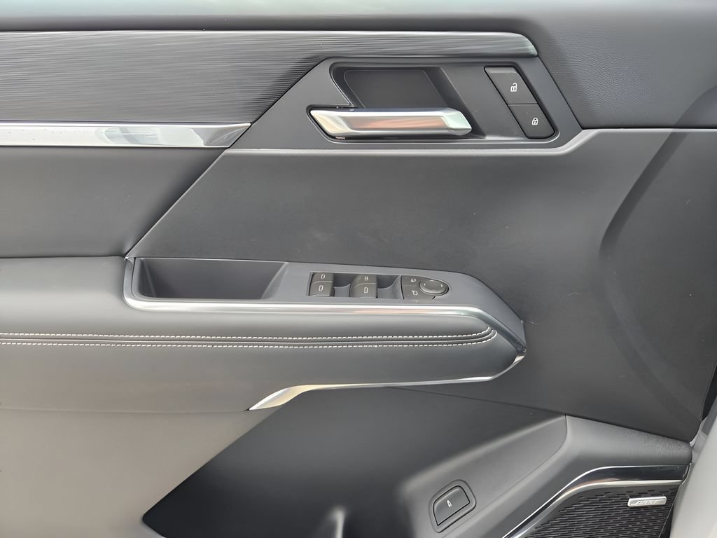 2026 GMC Acadia Elevation - Photo 15