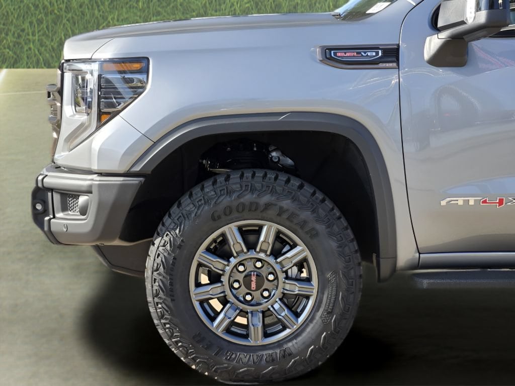2026 GMC Sierra 1500 AT4X - Photo 8