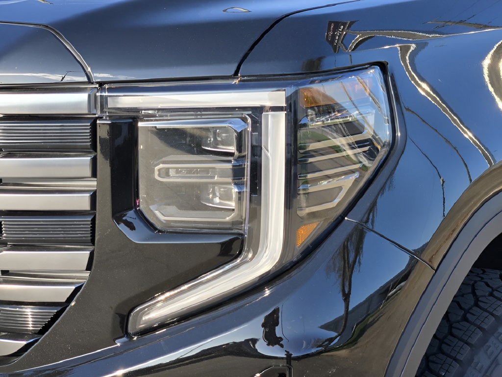 2026 GMC Sierra 1500 AT4 - Photo 7