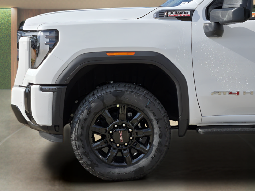 2026 GMC Sierra 2500HD AT4 - Photo 8