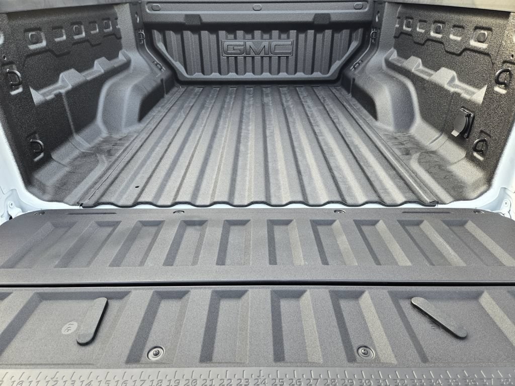 2026 GMC Canyon AT4 - Photo 23