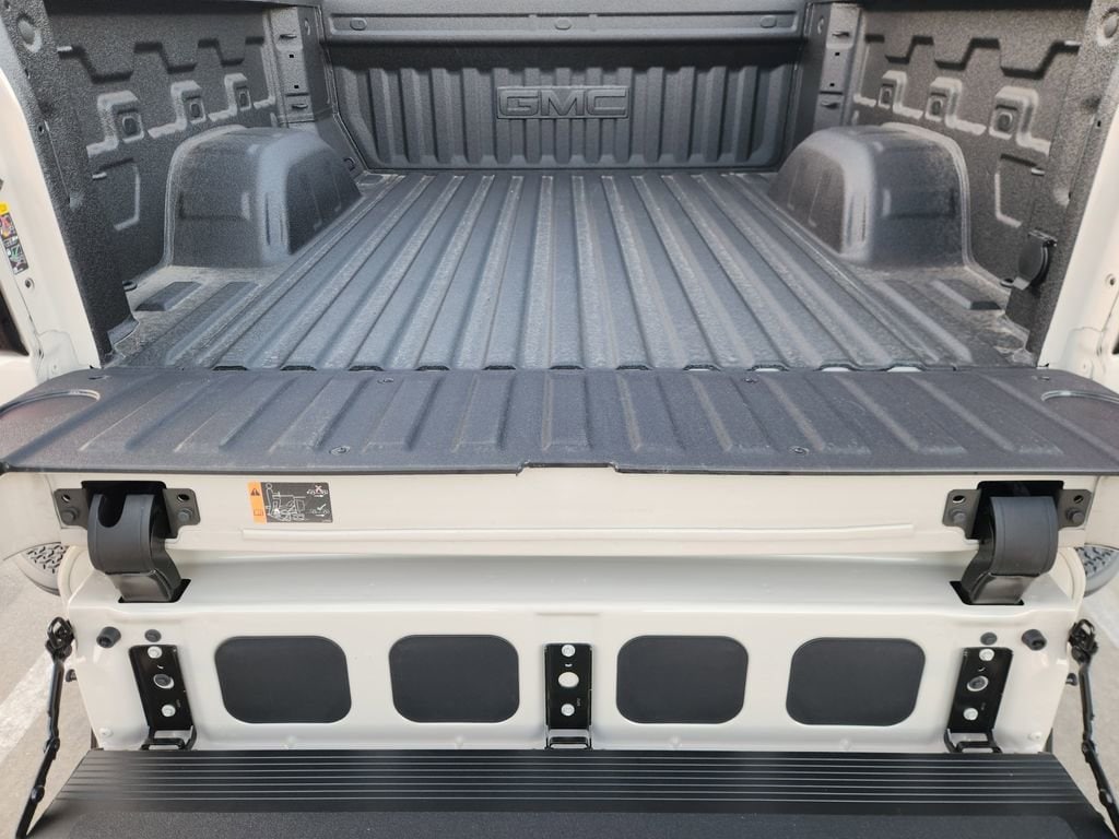 2026 GMC Sierra 1500 AT4 - Photo 21