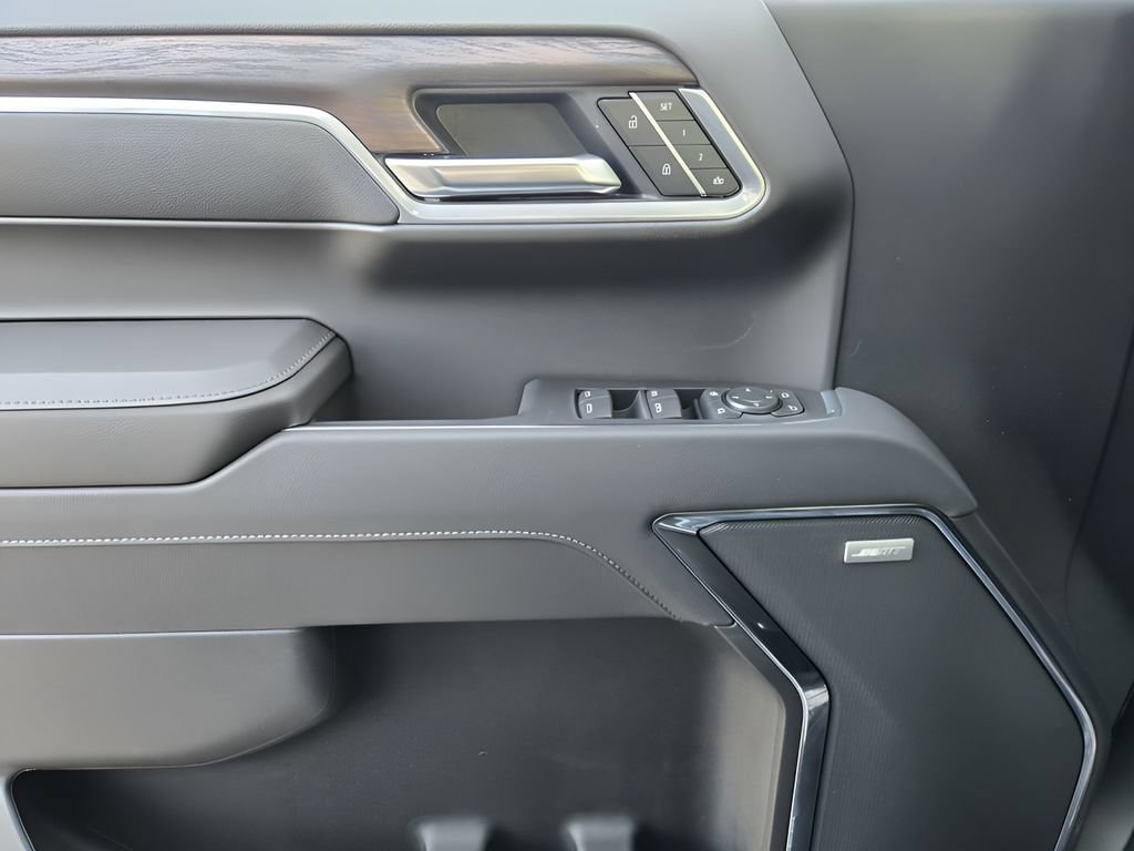 2026 GMC Sierra 1500 SLT - Photo 16