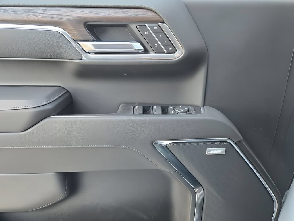 2026 GMC Sierra 1500 SLT - Photo 16