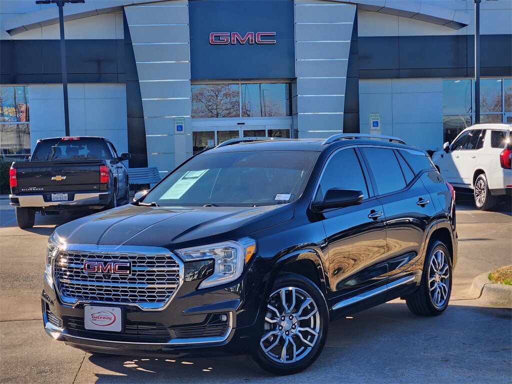 Used 2024 GMC Terrain Denali SUV