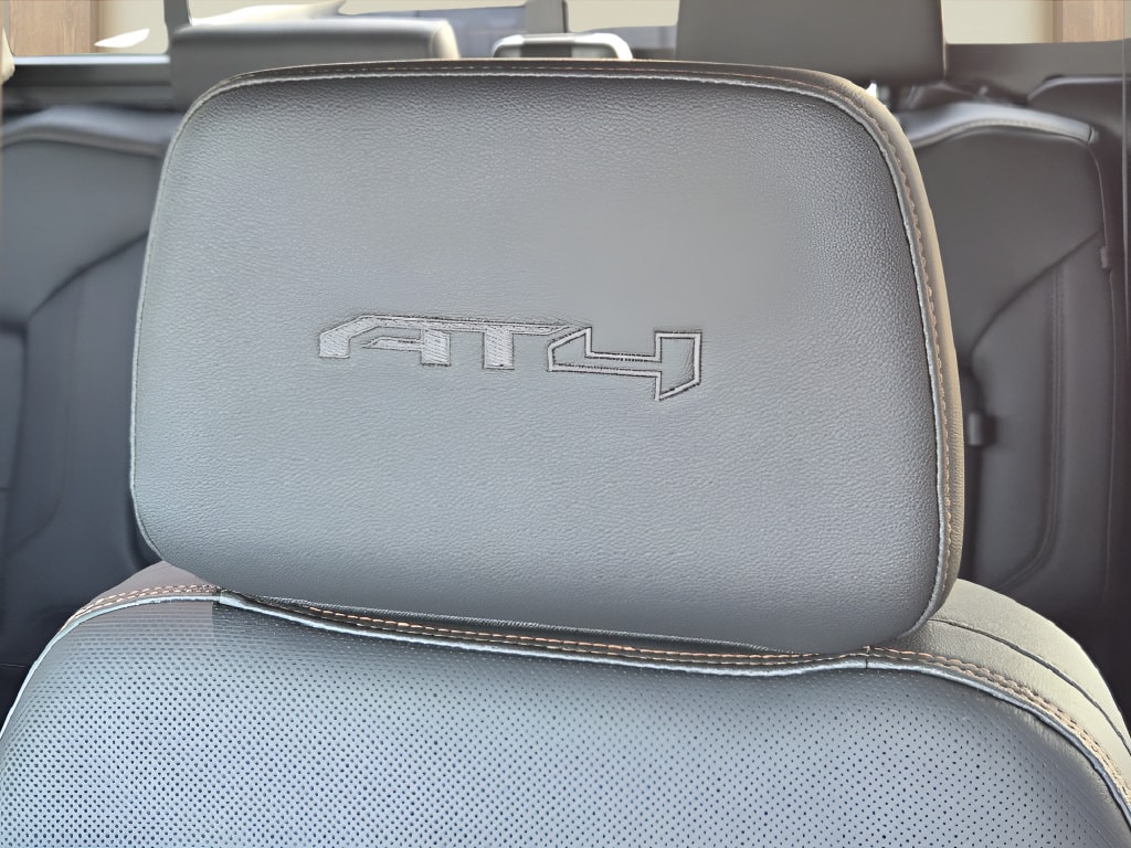 2026 GMC Sierra 1500 AT4 - Photo 18