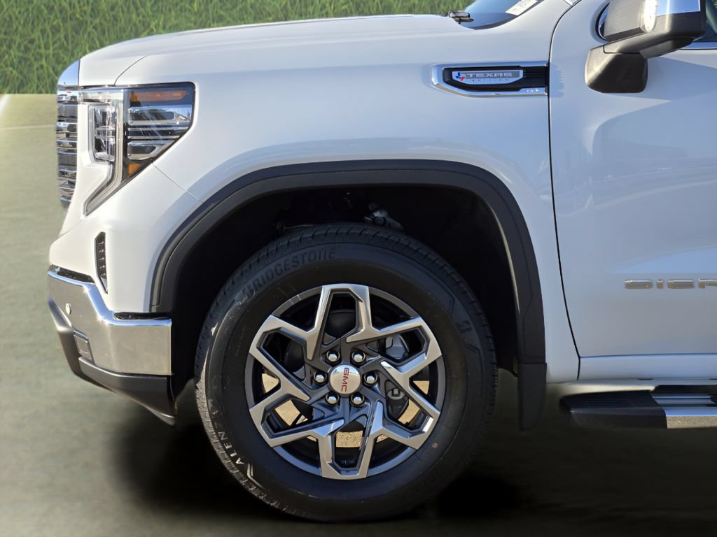 2026 GMC Sierra 1500 SLT - Photo 7