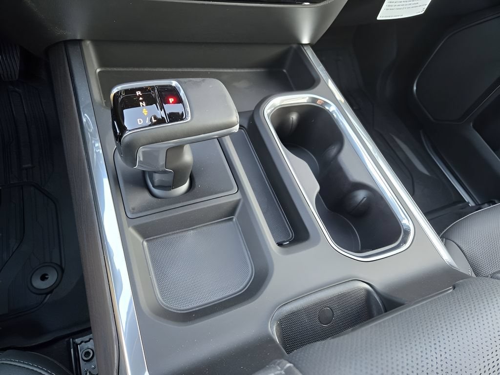 2026 GMC Sierra 1500 SLT - Photo 14