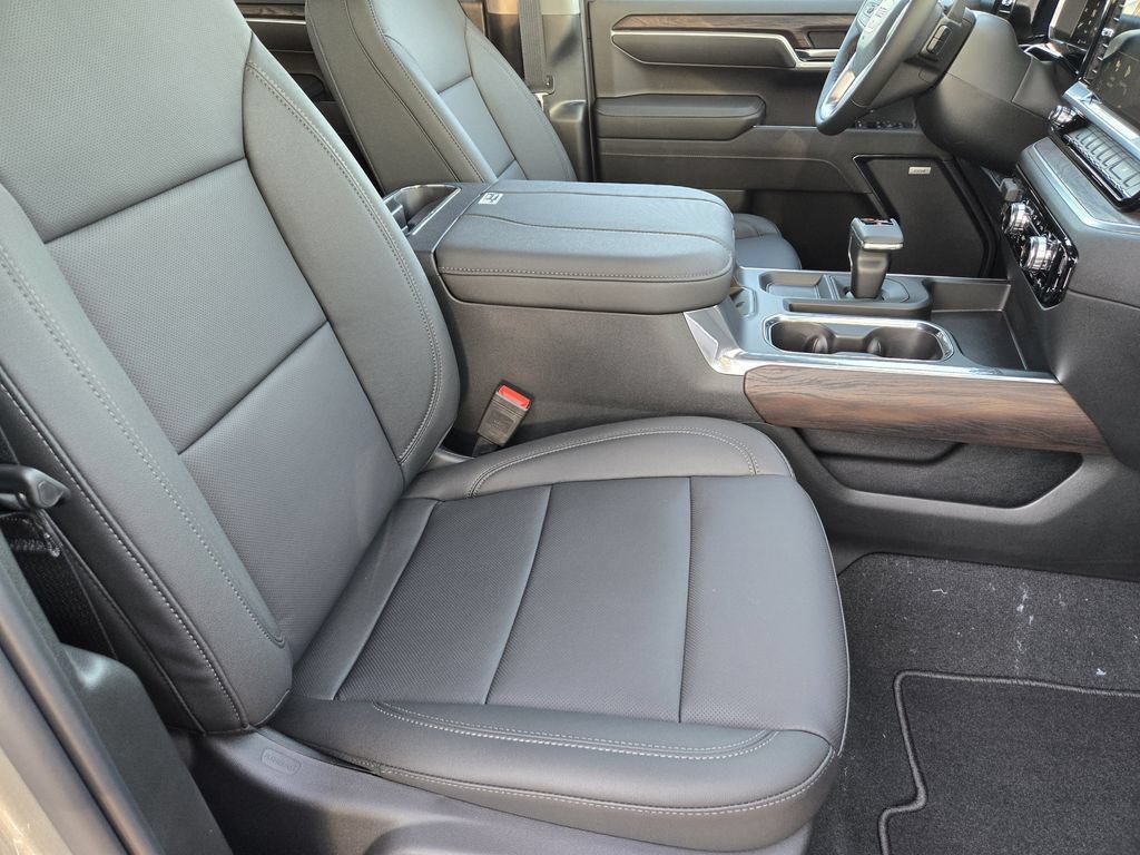 2026 GMC Sierra 1500 SLT - Photo 11