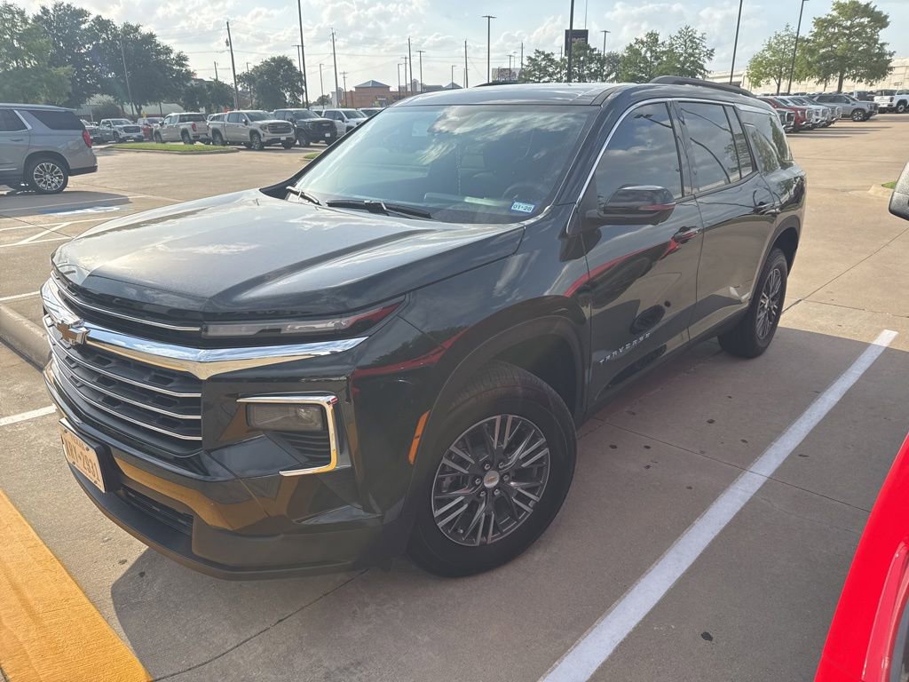 2026 Chevrolet Traverse FWD LT's photo