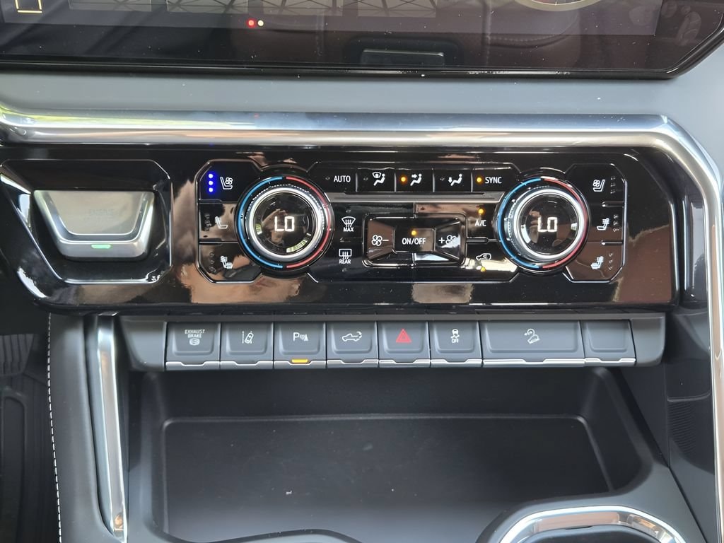 2026 GMC Sierra 2500HD Denali Ultimate - Photo 13