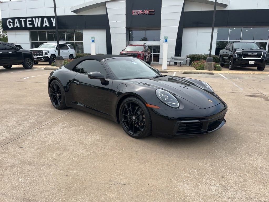2021 Porsche 911 Carrera 4 Cabriolet's photo