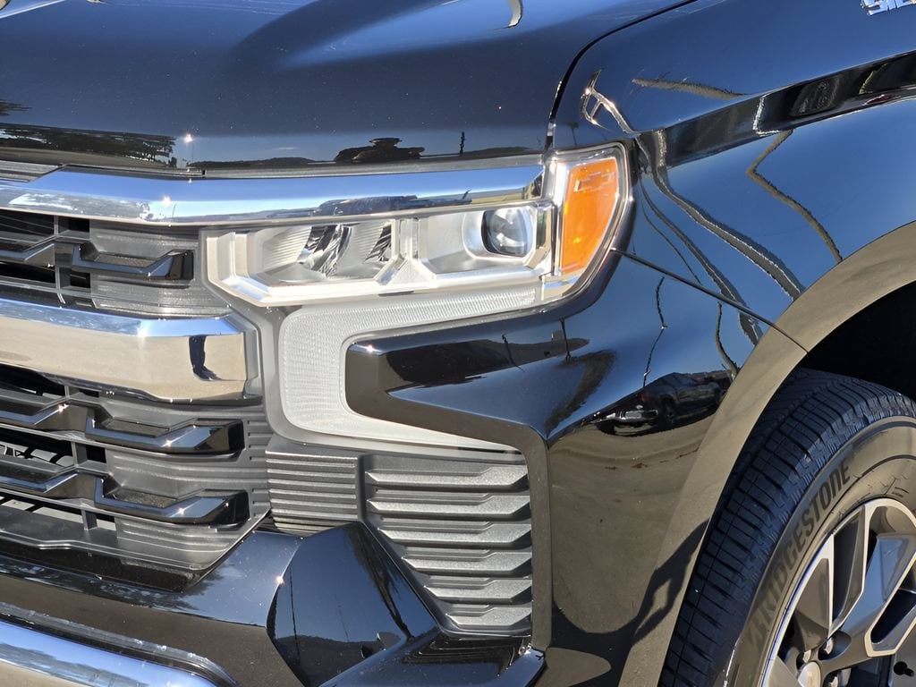 2024 Chevrolet Silverado 1500 LT - Photo 8