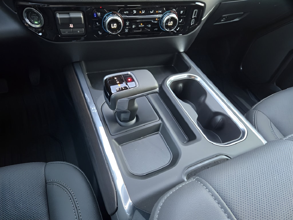 2026 GMC Sierra 1500 SLT - Photo 15