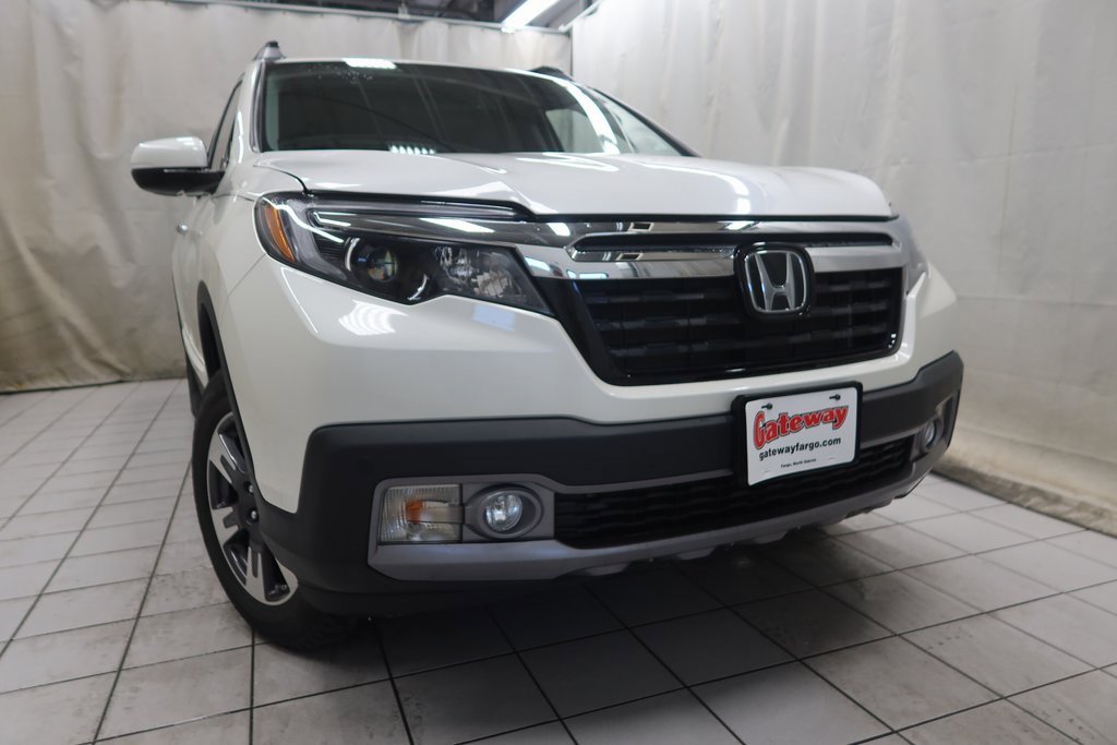 2019 Honda Ridgeline RTL-E photo 2