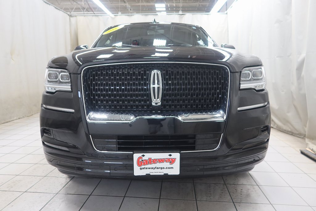 2023 Lincoln Navigator L Reserve photo 4