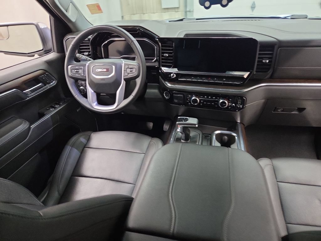 2024 GMC Sierra 1500 SLT - Photo 14