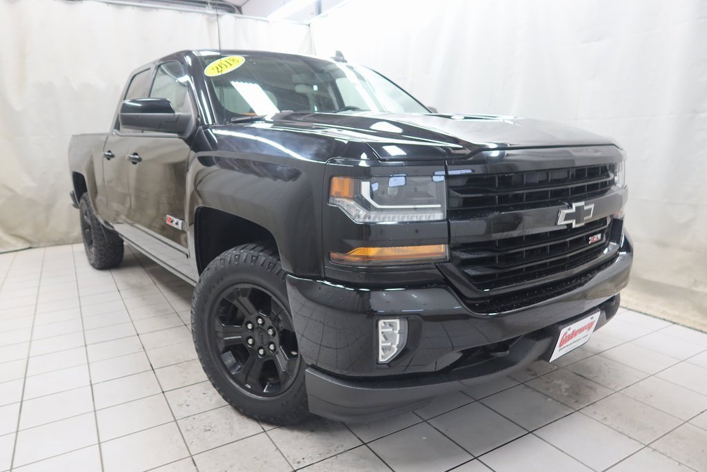 2018 Chevrolet Silverado 1500 LT photo 3