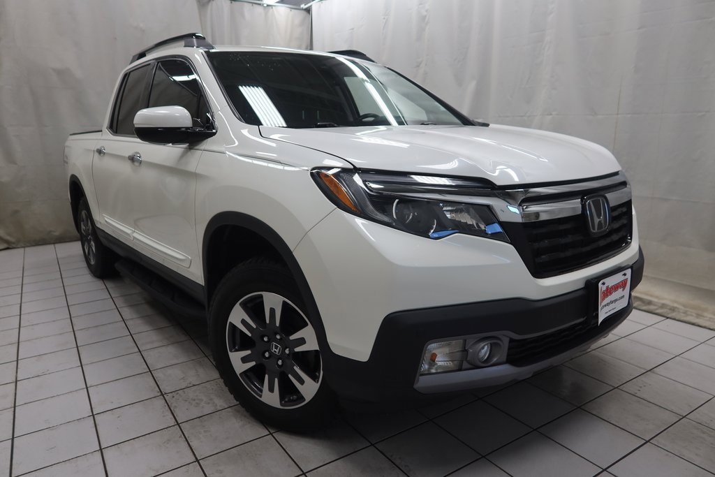 2019 Honda Ridgeline RTL-E photo 3