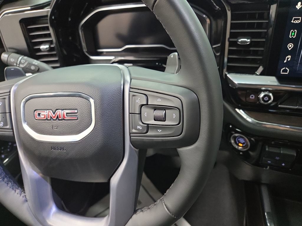 2024 GMC Sierra 1500 SLT - Photo 19