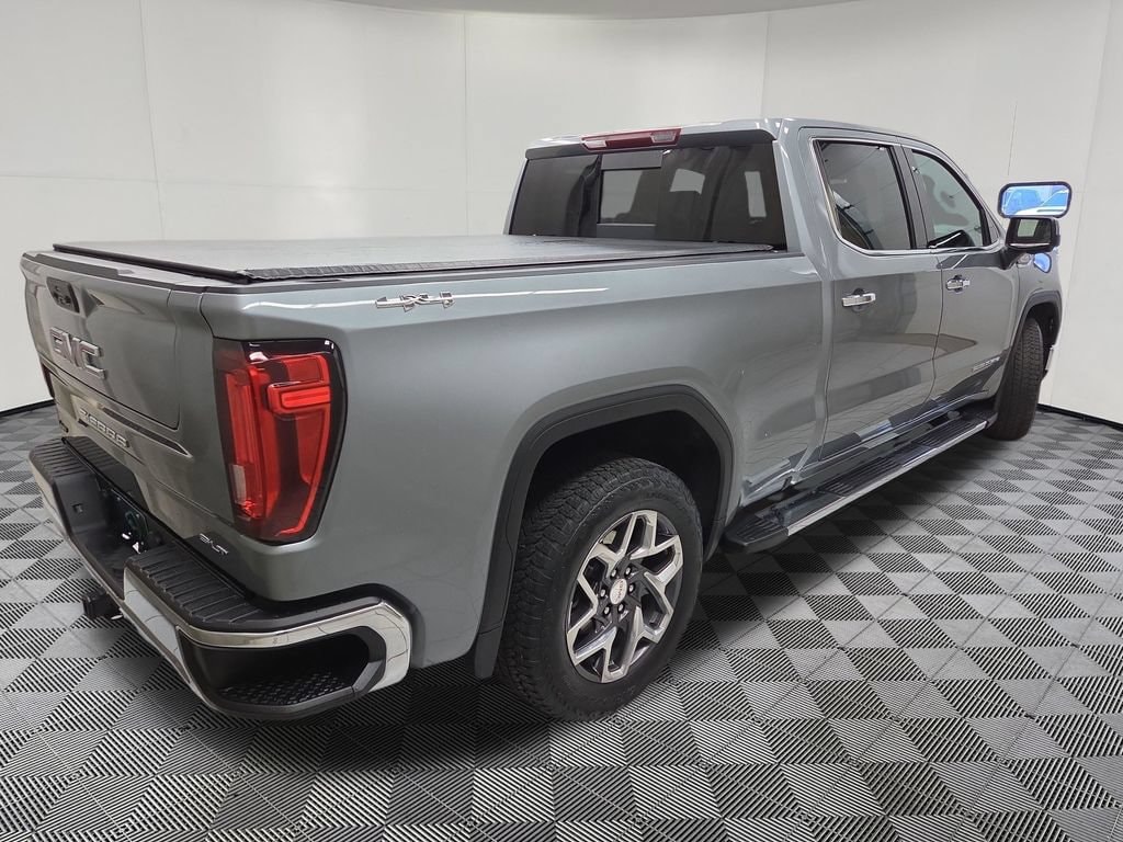 2024 GMC Sierra 1500 SLT - Photo 8