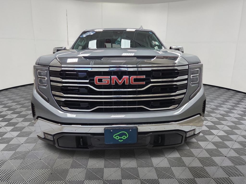 2024 GMC Sierra 1500 SLT - Photo 9