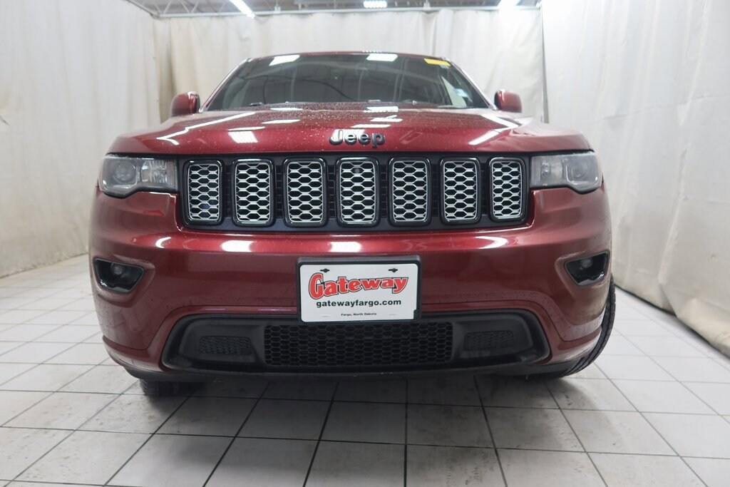 Used 2017 Jeep Grand Cherokee Altitude
