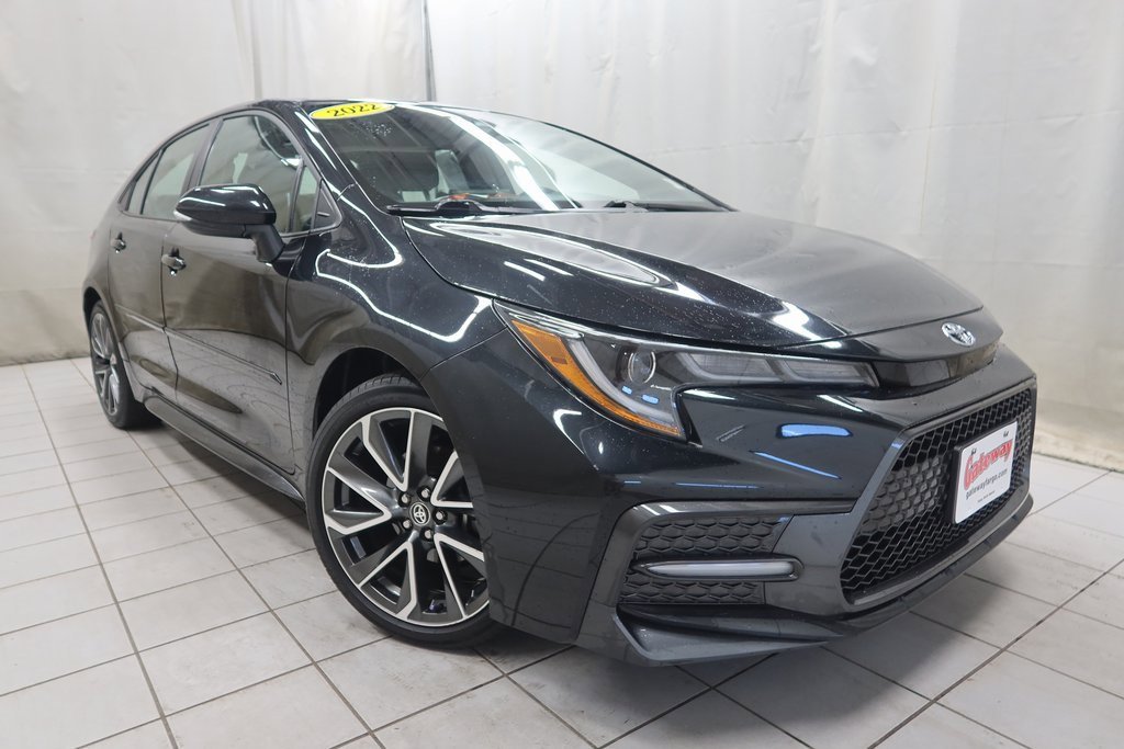 2022 Toyota Corolla SE photo 3