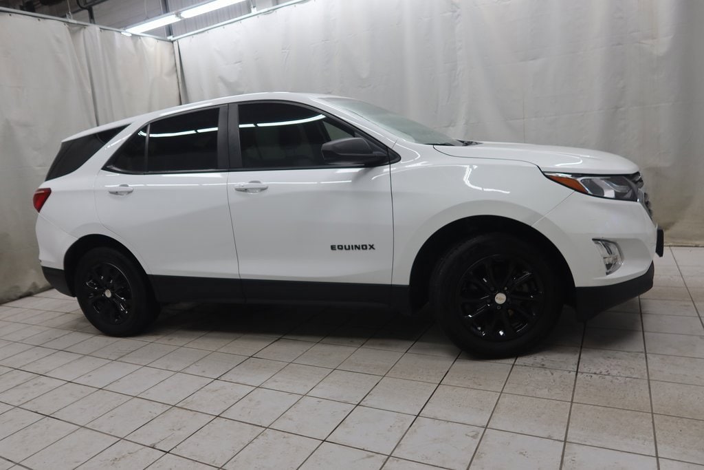 2020 Chevrolet Equinox LS's photo