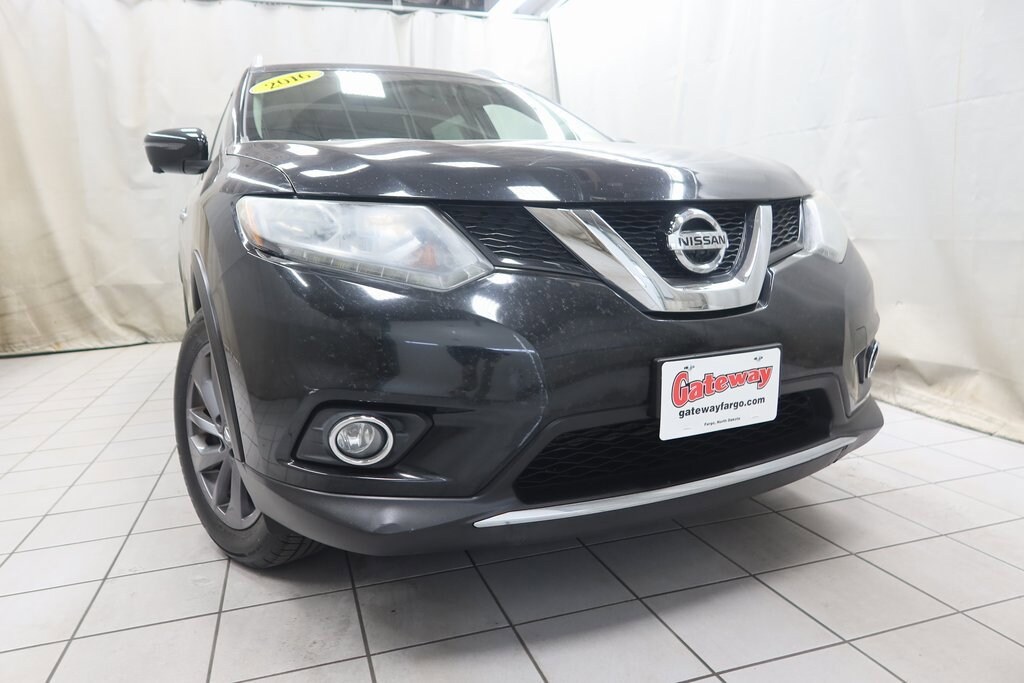 Used 2016 Nissan Rogue SL