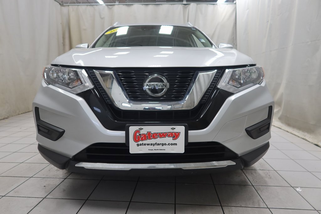 2020 Nissan Rogue SV photo 4