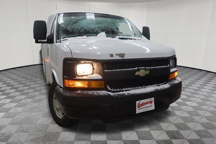 2012 Chevrolet Express Cutaway 3500 Work Van Cutaway Van