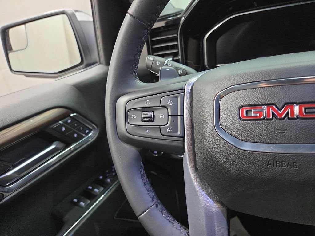 2024 GMC Sierra 1500 SLT - Photo 20