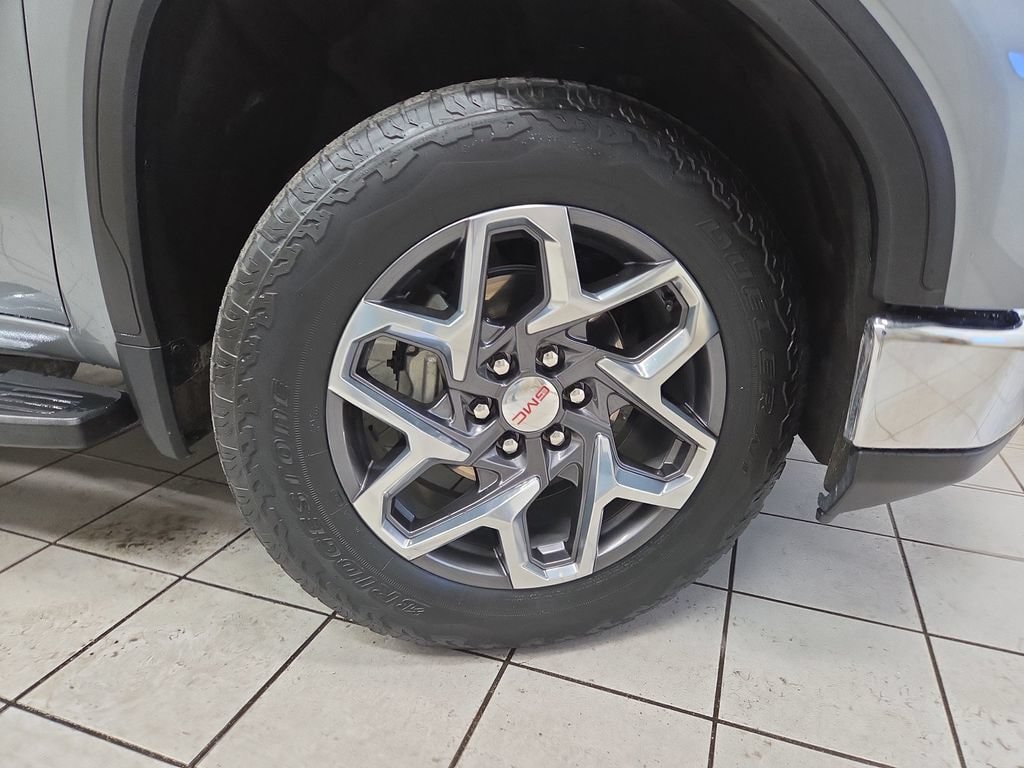 2024 GMC Sierra 1500 SLT - Photo 11