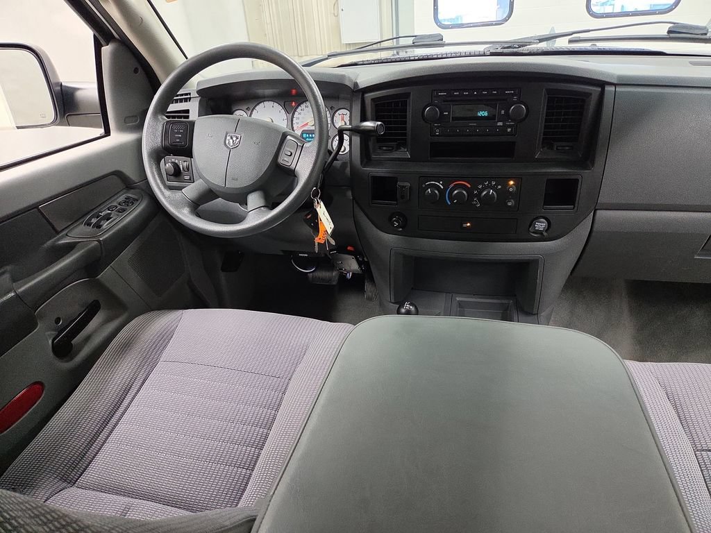 2009 Dodge Ram 2500 Pickup SXT - Photo 13