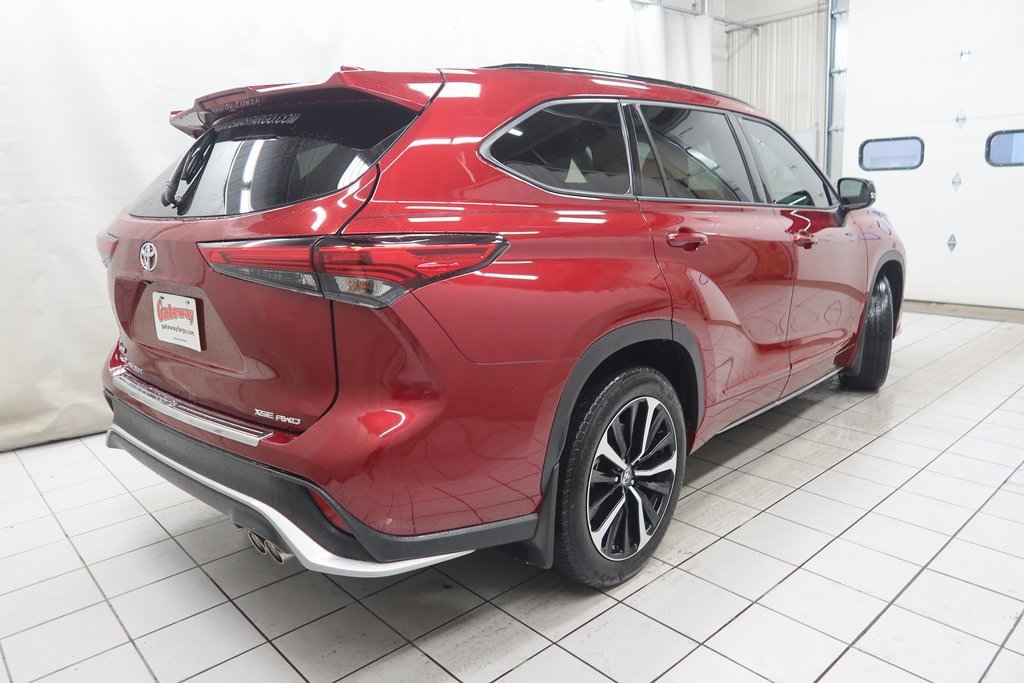 2021 Toyota Highlander XSE photo 4