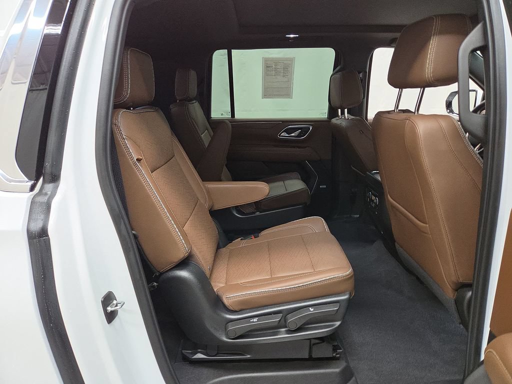 2023 Chevrolet Suburban High Country - Photo 10