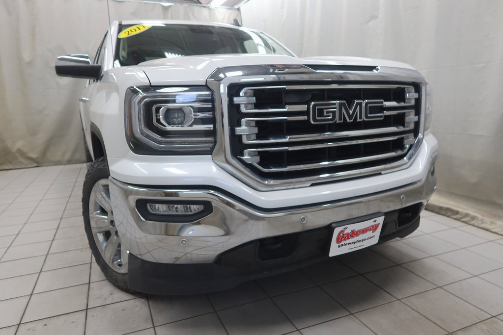 2017 Gmc Sierra 1500 SLT photo 2